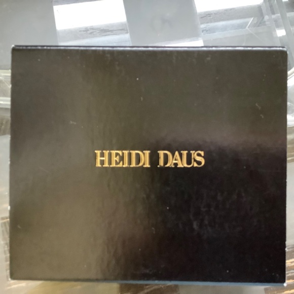 Heidi Daus Rare Earrings Anything Bling Grey/Clear Crystals from Saks 5th - Picture 14 of 14